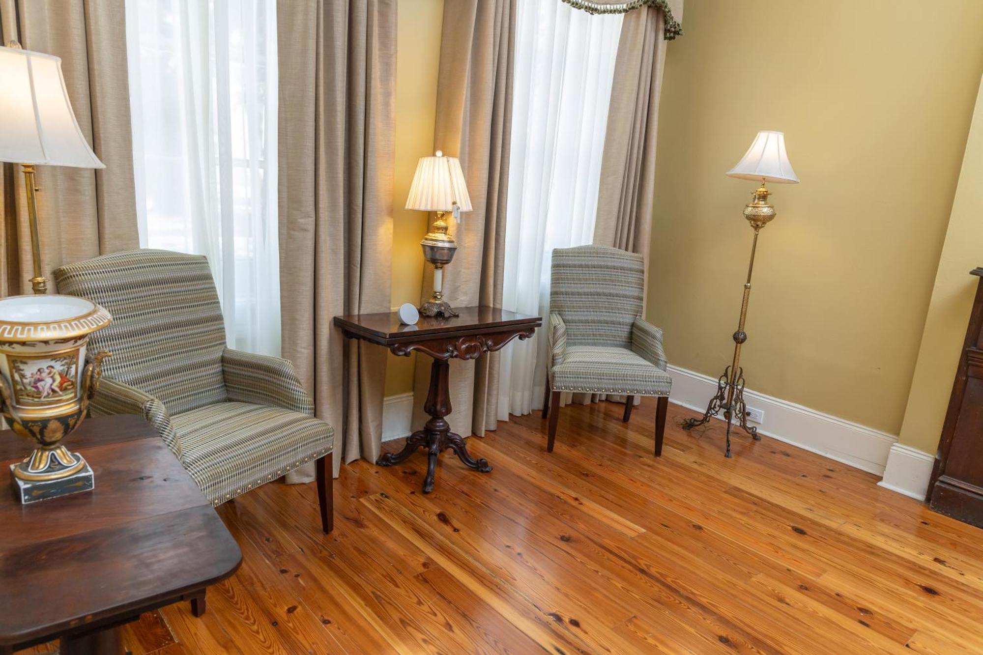 Lamothe House Hotel A French Quarter Guest Houses Property Ню Орлиънс Екстериор снимка