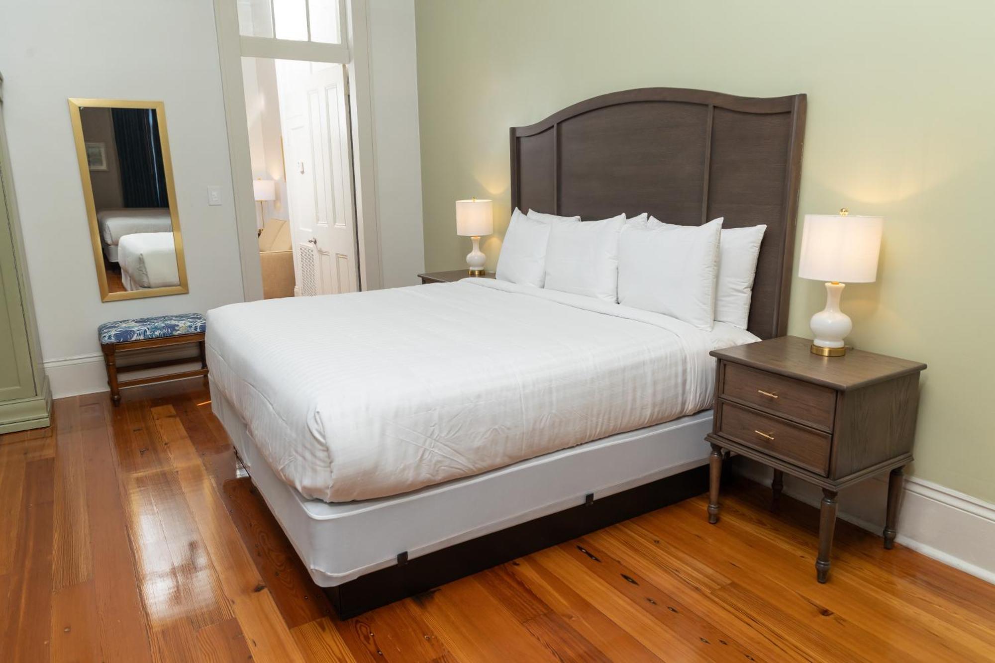 Lamothe House Hotel A French Quarter Guest Houses Property Ню Орлиънс Екстериор снимка