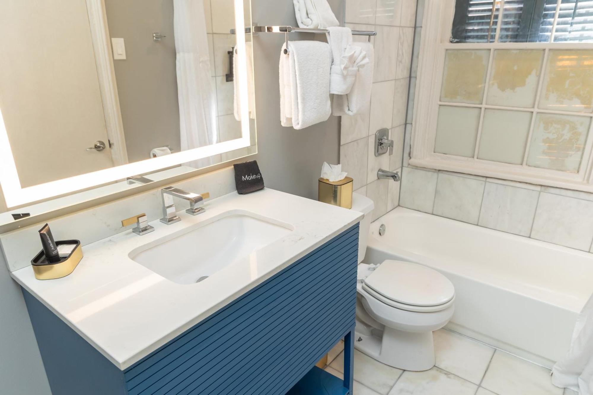 Lamothe House Hotel A French Quarter Guest Houses Property Ню Орлиънс Екстериор снимка