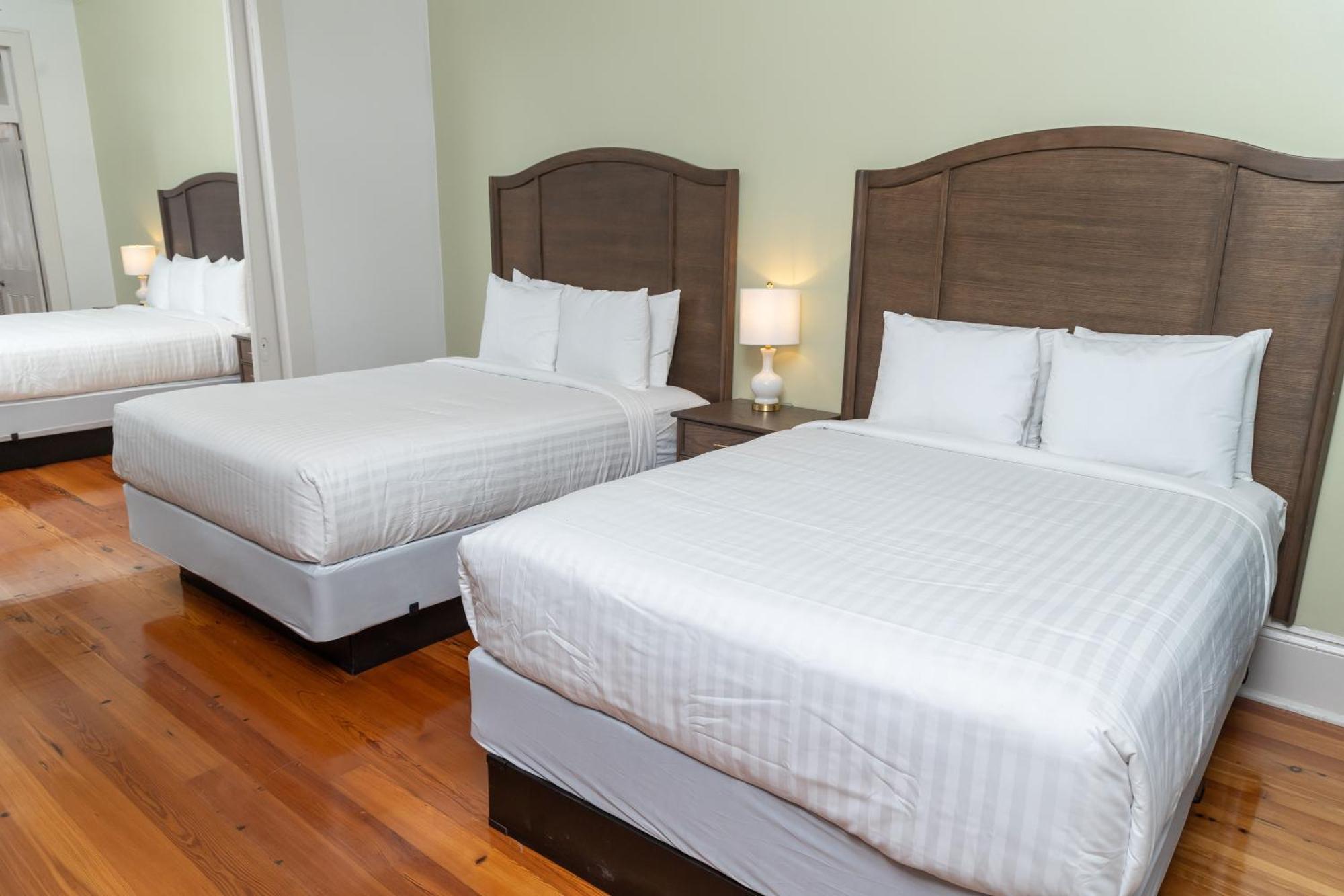 Lamothe House Hotel A French Quarter Guest Houses Property Ню Орлиънс Екстериор снимка