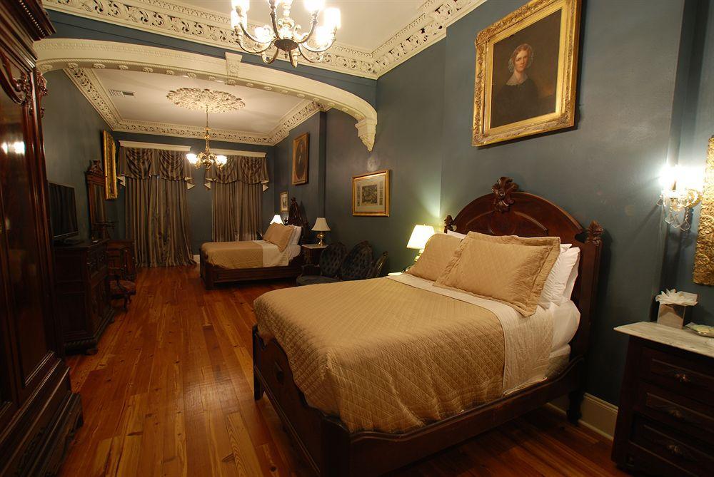 Lamothe House Hotel A French Quarter Guest Houses Property Ню Орлиънс Екстериор снимка